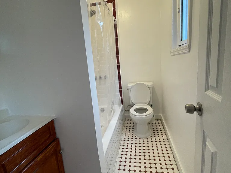 62 Ten Eyck St #2 — Photo 8