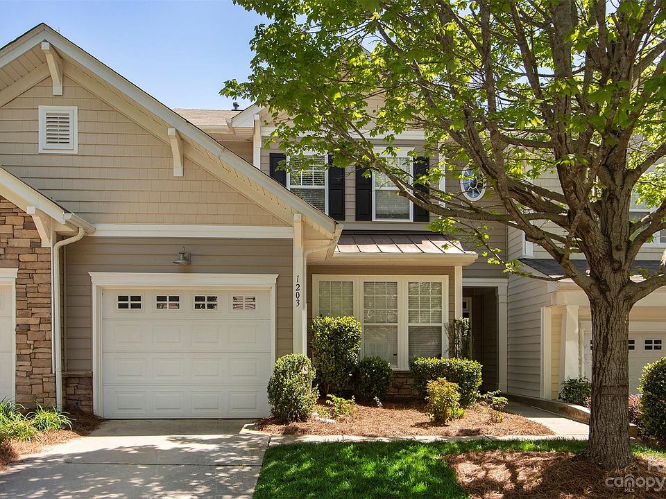 1st image of 1203 Crown Vista Dr #123