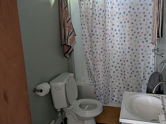 3rd image of 212 N 7th St #1
