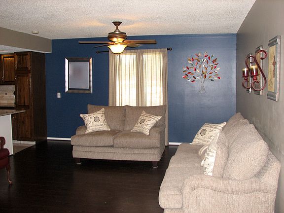 3rd image of 2304 Fairway Dr