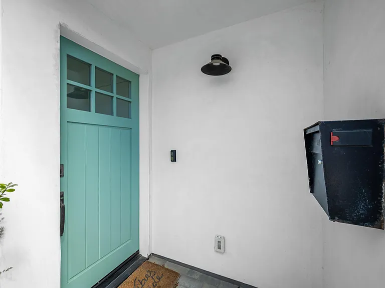 3940 Seashore Dr — Photo 55