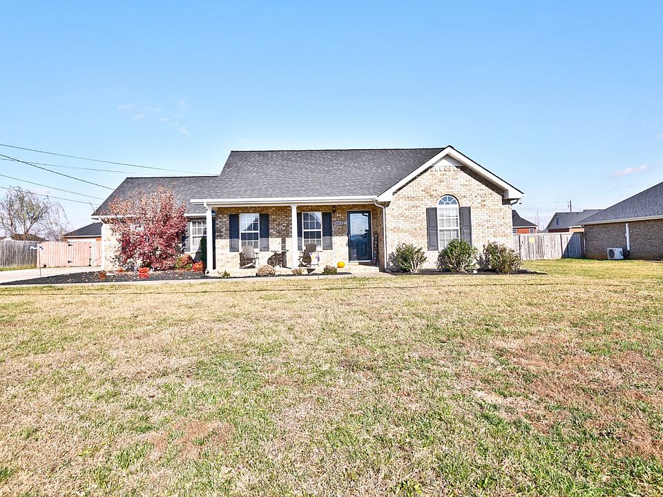 1st image of 3011 Cliffside Dr