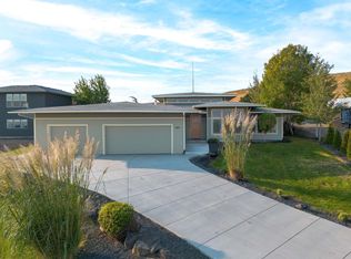 4821 Starburst Ct, West Richland, WA 99353