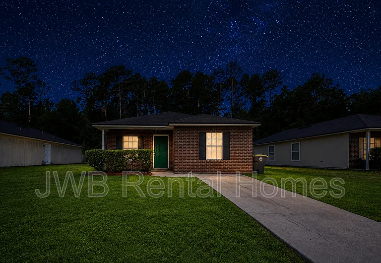 4372 Melissa Ct W — Photo 14