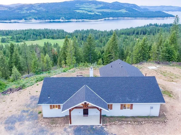6306 Elk Tracks Way, Fruitland, WA 99129
