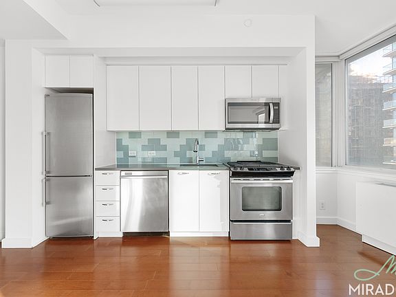 5th image of 80 Dekalb Ave APT 18M
