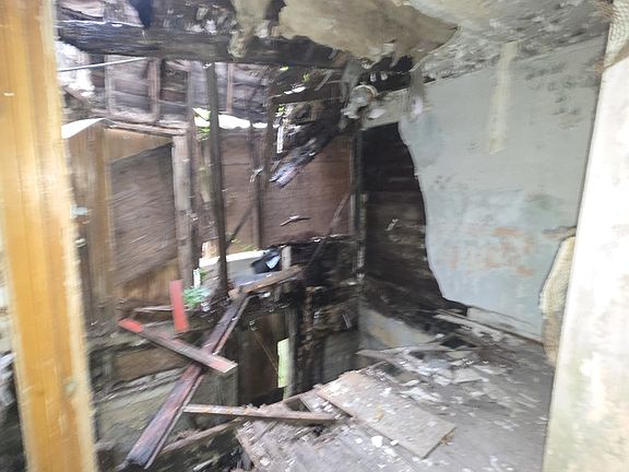 3rd image of 10740 S Langley Ave