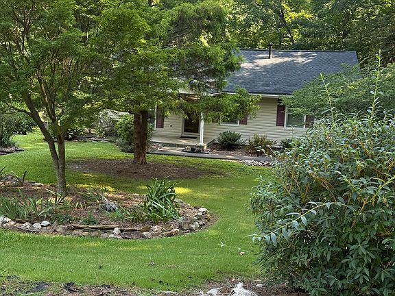5th image of 100 Walker Woods Dr