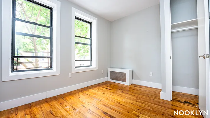 Rented by Nooklyn NYC LLC | media 18