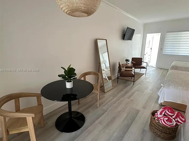 1840 James Ave #12 — Photo 11