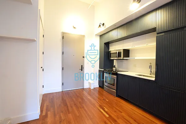 Rented by null | media 63