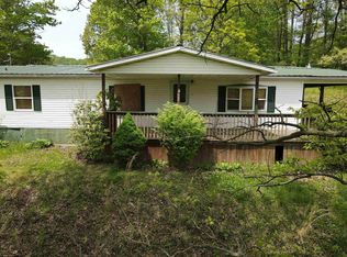 909 Cassville Mount Morris Rd, Morgantown, WV 26501