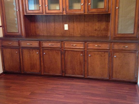 Breakfast area with built-in storage