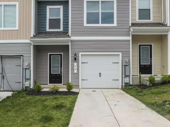 29 Paddington St, Falling Waters, WV 25419
