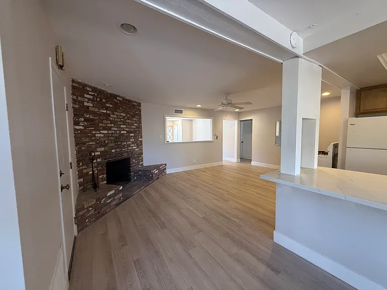 1618 Parklawn Dr — Photo 12