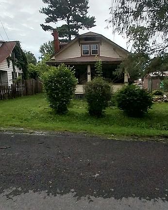 2nd image of 13 Walnut St