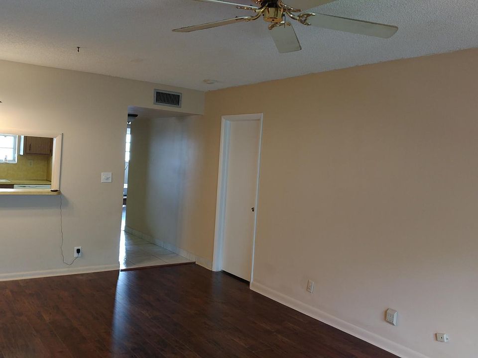 1st image of 5160 SW 40th Ave APT 29D