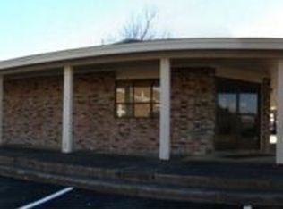 200 E Walnut St, Gurdon, AR 71743