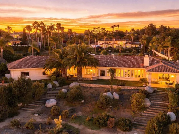 1990 Quail View Dr, Vista, CA 92084