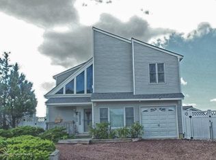 104 Thomas Ln, Manahawkin, NJ 08050