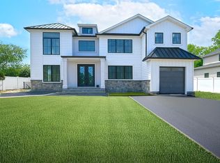 7 Westchester Ave, Jericho, NY 11753