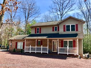 2 E Lake Valley Dr, Hazle Township, PA