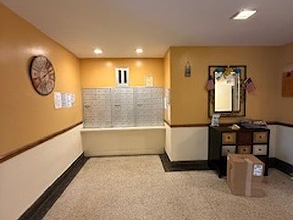 3rd image of 6188 Dry Harbor Rd APT 4D