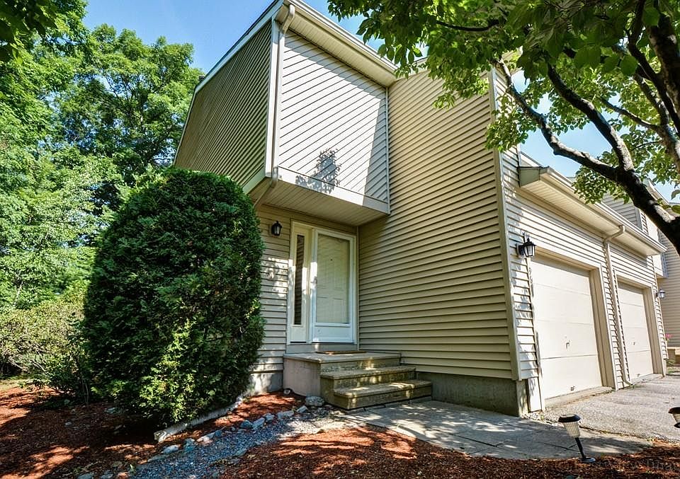 1st image of 96 Samuel Dr #96