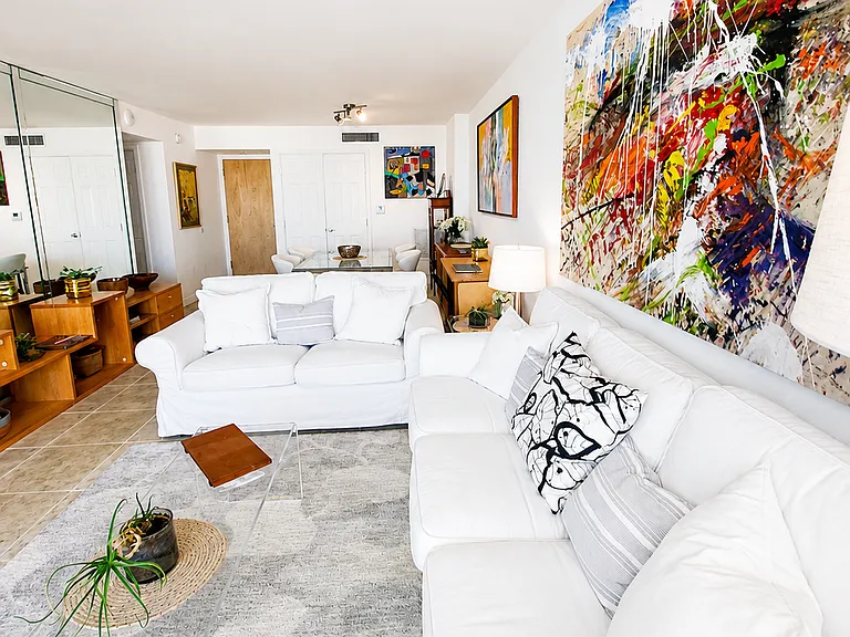 2655 Collins Ave #2306 — Photo 4