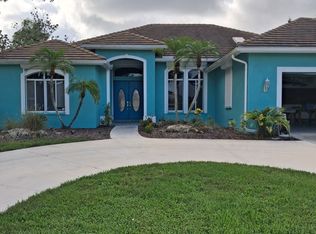 1096 Ruisdael Cir, Nokomis, FL 34275