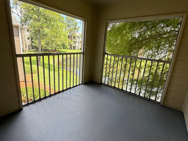 5124 Park Central Dr #527 — Photo 11