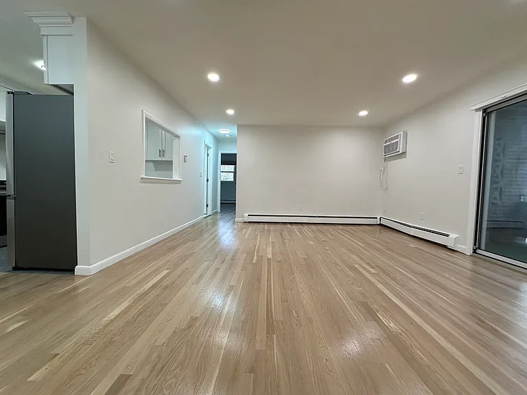 52 Jacqueline Rd #11 — Photo 2