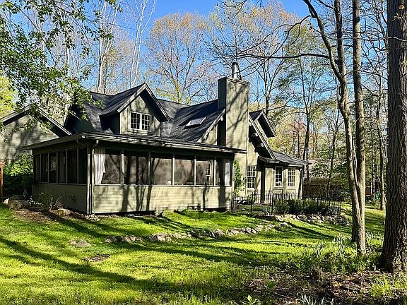 5th image of 9107 Kelly Lake Dr