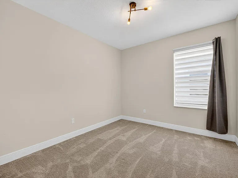 10916 SW Robbia Way — Photo 37