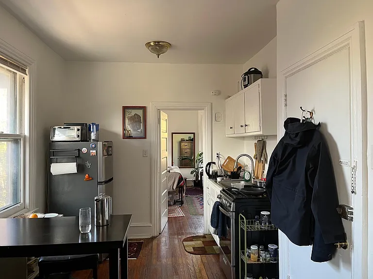 4621 Spruce St #3R — Photo 6