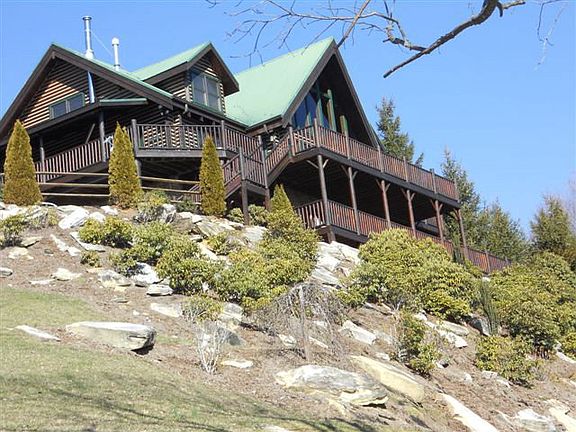2nd image of 195 Christ Church Dr