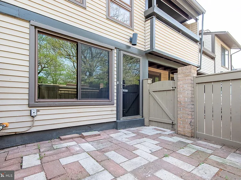 18153 Tunstall Dr — Photo 27