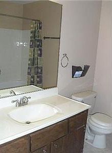 5th image of 1326 Williamsburg Dr Unit D2
