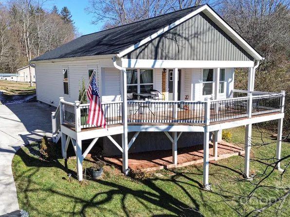 335 Assembly St, Waynesville, NC 28786