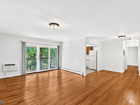 4th image of 28 Deanna Dr #58