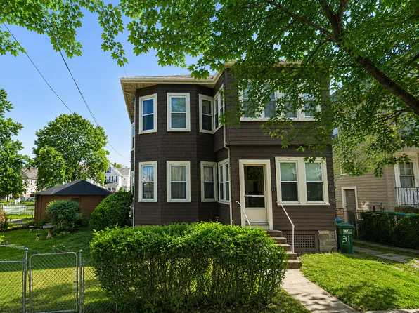 31 Lewis St, Medford, MA 02155