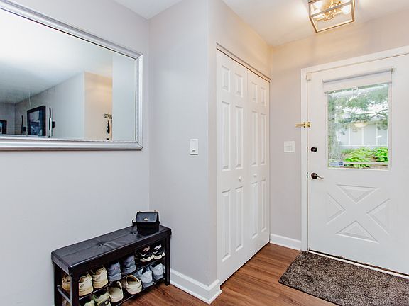 3rd image of 840 Dighton Ln