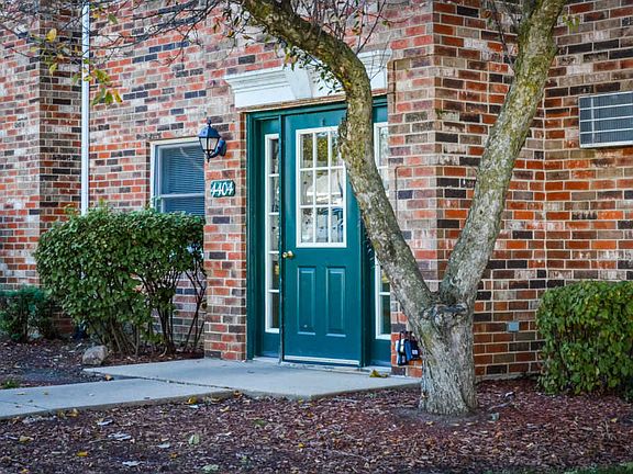 2nd image of 4404 W Shamrock Ln APT 1B