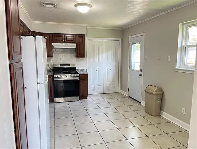 1005 Aris Ave — Photo 4