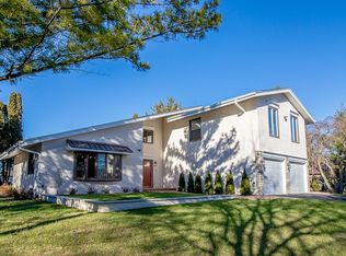 32038 N Pine Ave, Grayslake, IL 60030