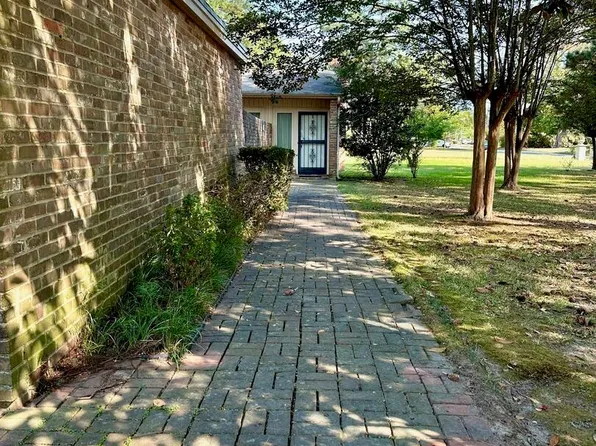 1903 W 42nd Ave, Pine Bluff, AR 71603