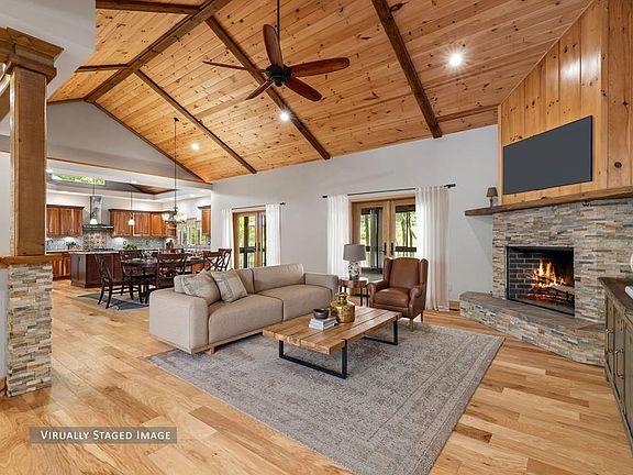3rd image of 227 Dills Rd