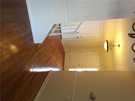 3rd image of 2204 Braken Ave