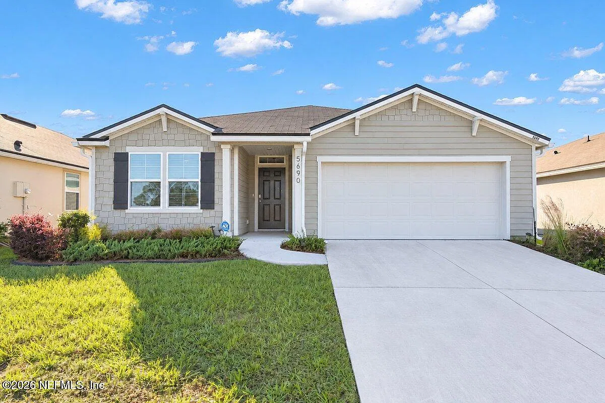 3 bed, 2.0 bath, 1711 sqft, $1,995 — Photo 1