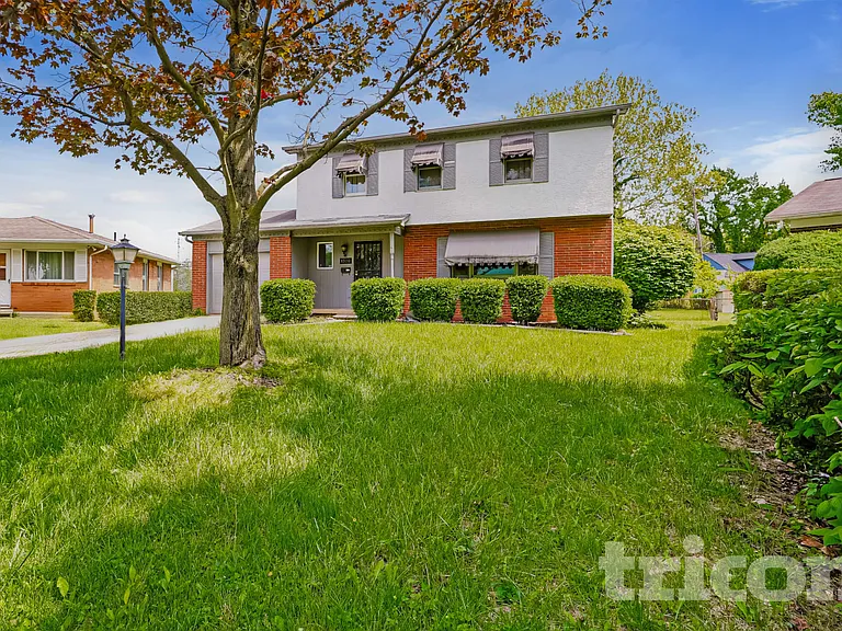 1320 Seymour Ave — Photo 1